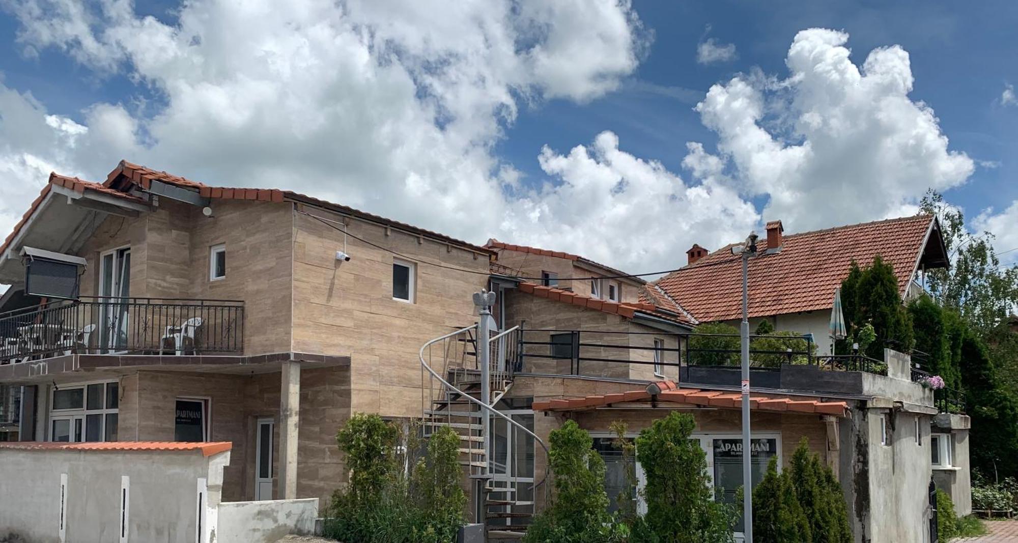 Apartmani & Restoran -S O K O- Sjenica Esterno foto
