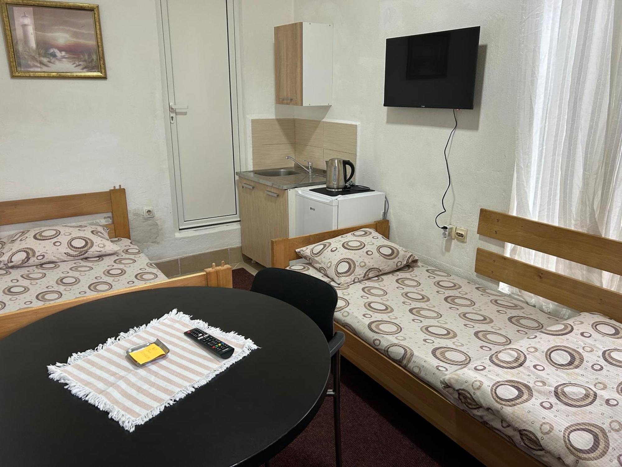 Apartmani & Restoran -S O K O- Sjenica Esterno foto