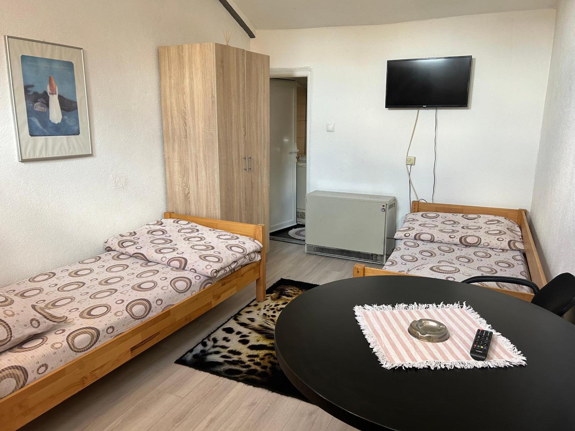 Apartmani & Restoran -S O K O- Sjenica Esterno foto